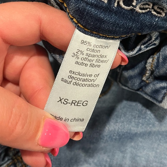 Maurices Jeans Slim Straight Distressed Cotton Denim Light Wash Blue Size XS - Picture 9 of 9